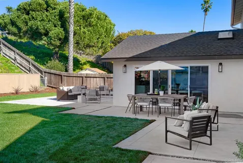 $2,195,000 | 4860 Park Drive, Carlsbad, CA 92008