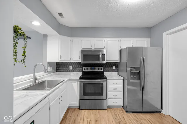 $235,000 | 9213 Sea Pine Lane, Indianapolis, IN 46250