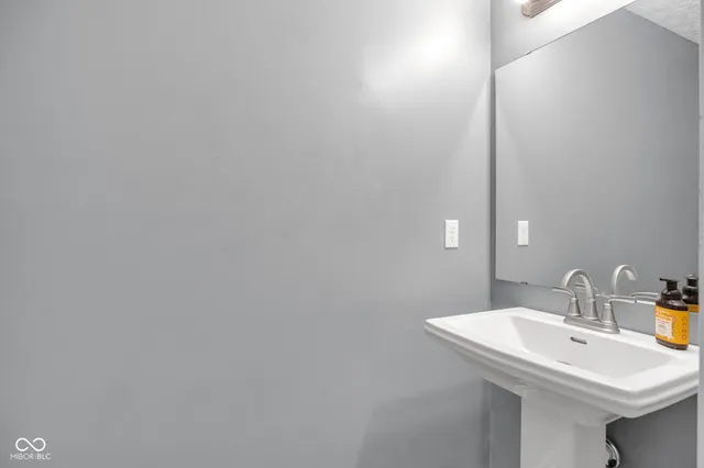 $235,000 | 9213 Sea Pine Lane, Indianapolis, IN 46250