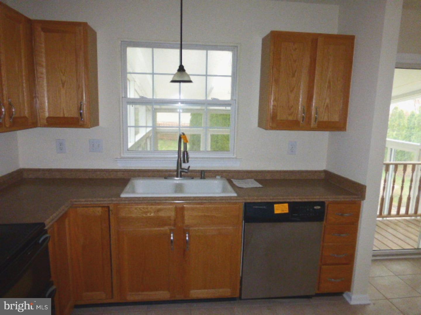 32 Cherry Tree Court Spring City, PA 19475 - Photo 5 of 17