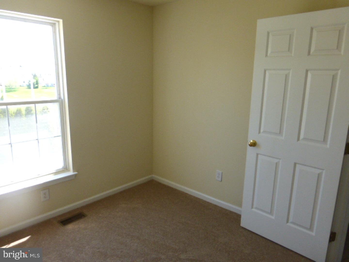 32 Cherry Tree Court Spring City, PA 19475 - Photo 9 of 17