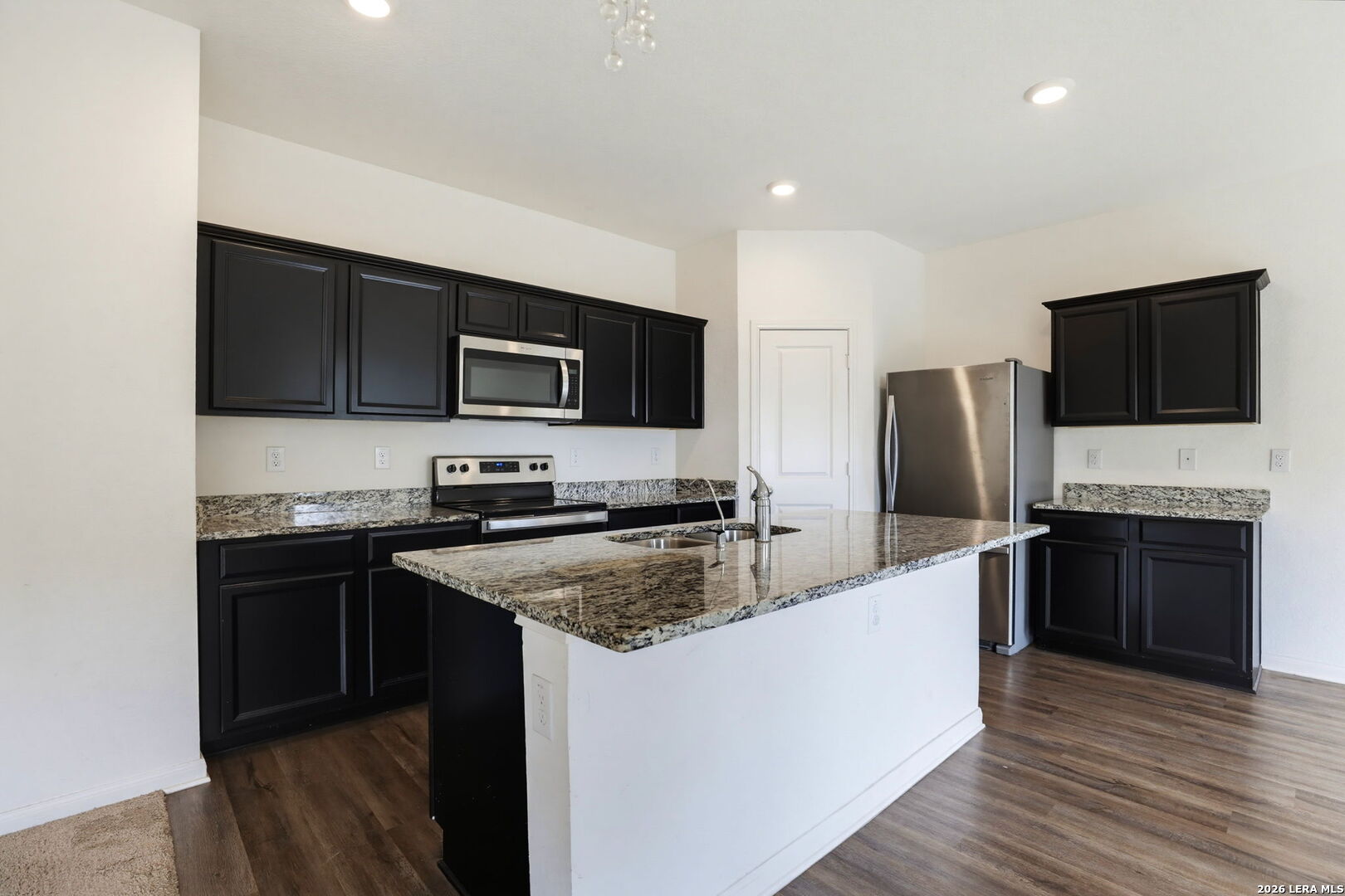 5406 Rue Girard Converse, TX 78109 - Photo 6 of 19 Gallery Image 6