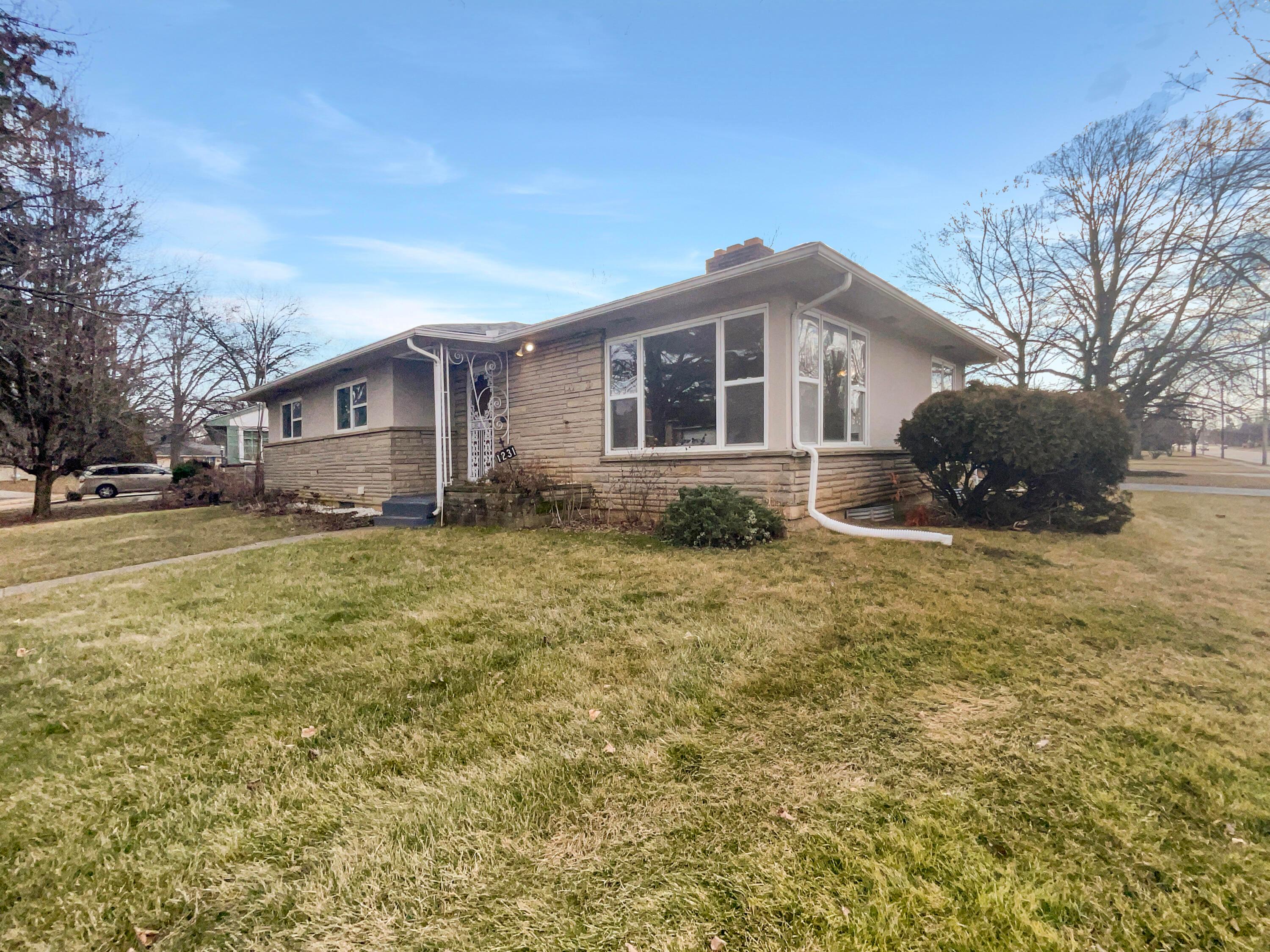 1231 Medford Road Columbus, OH 43209 - Photo 10 of 26 listing_1