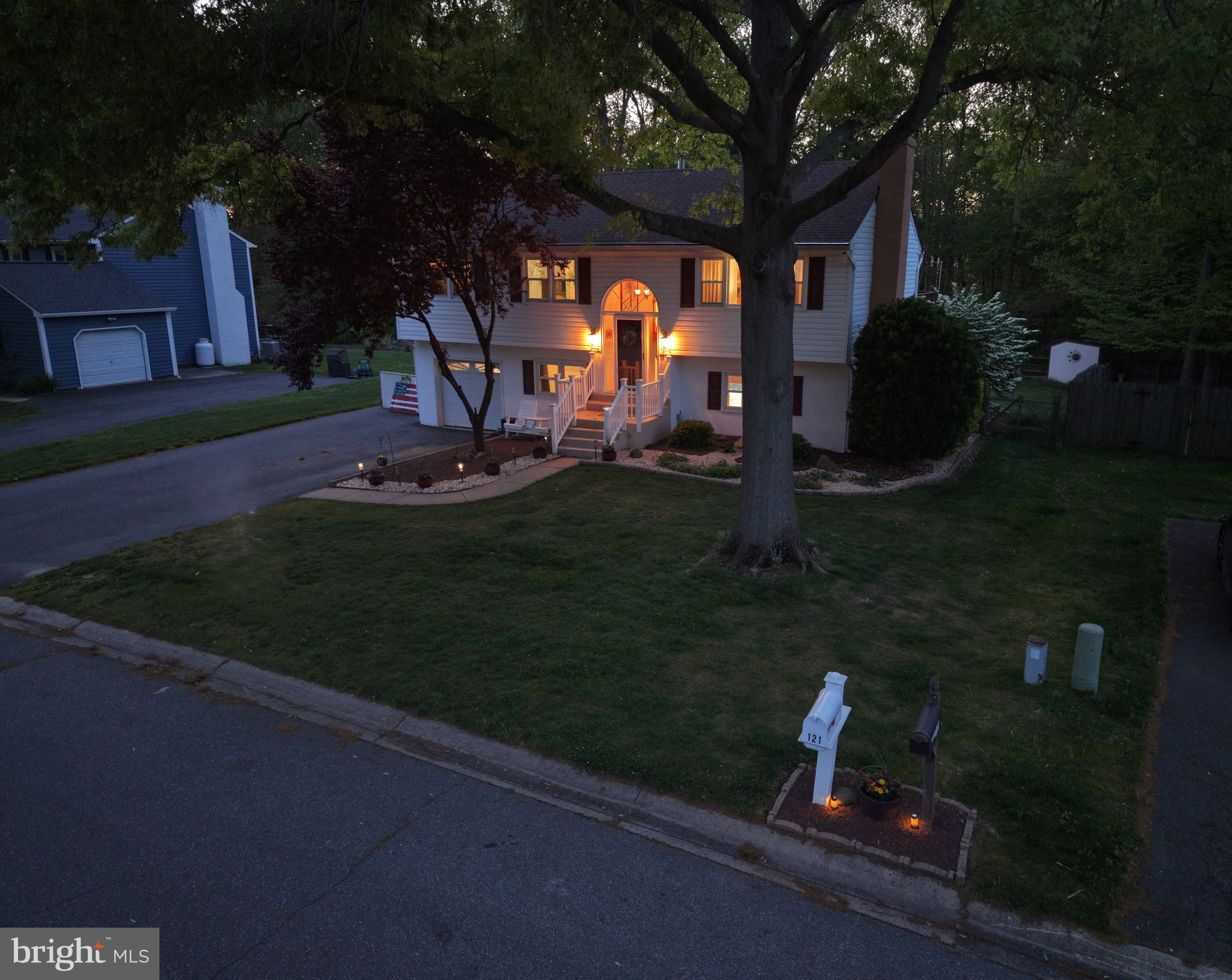 121 North Hunter Forge Road Newark, DE 19713 - Photo 2 of 35 Spring Evening