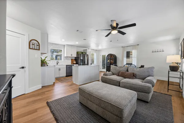 $375,000 | 20811 Trapper Lane, Lago Vista, TX 78645