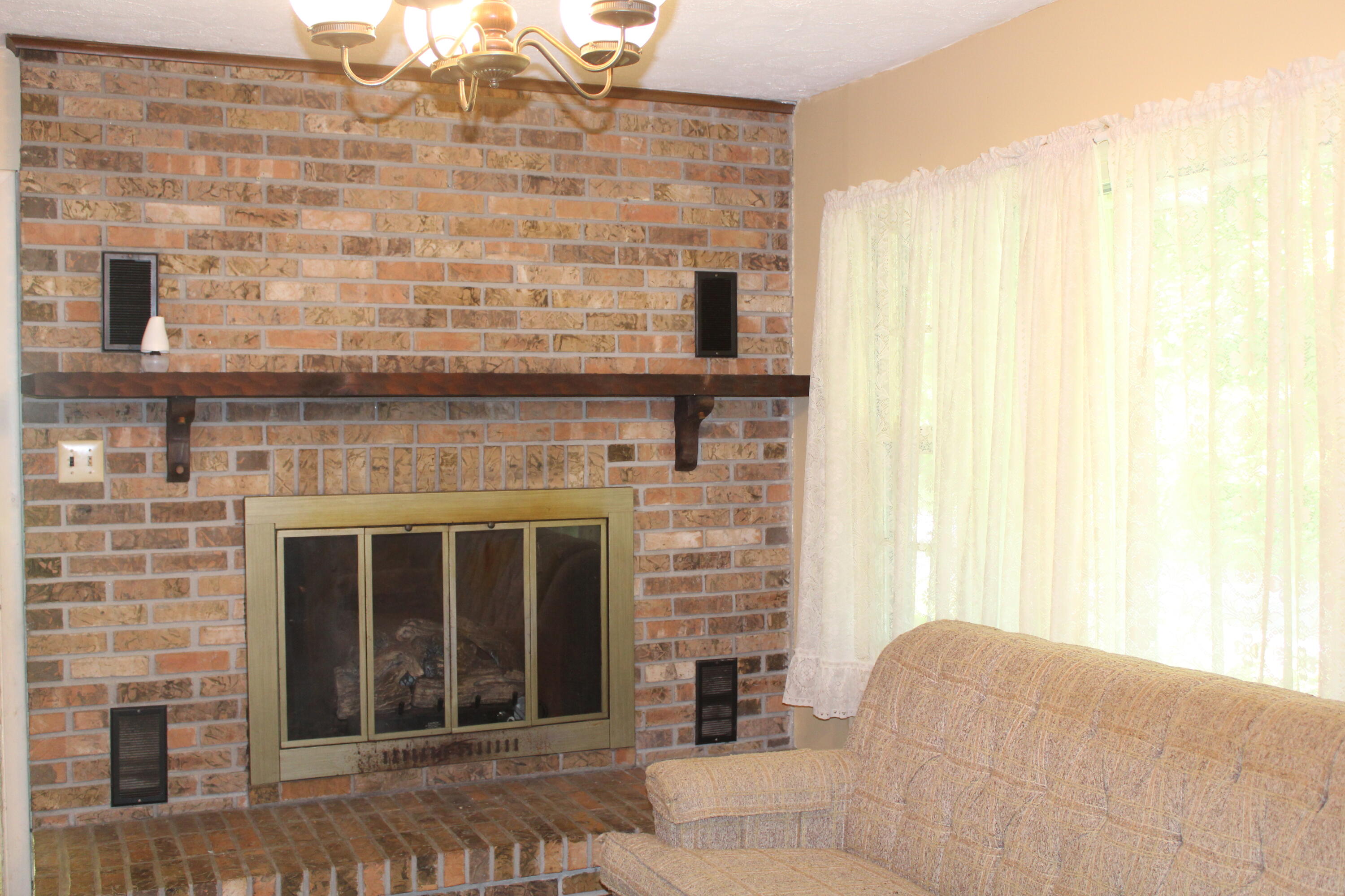 3532 Left Poor Valley Road Jonesville, VA 24263 - Photo 11 of 46 IMG_2820