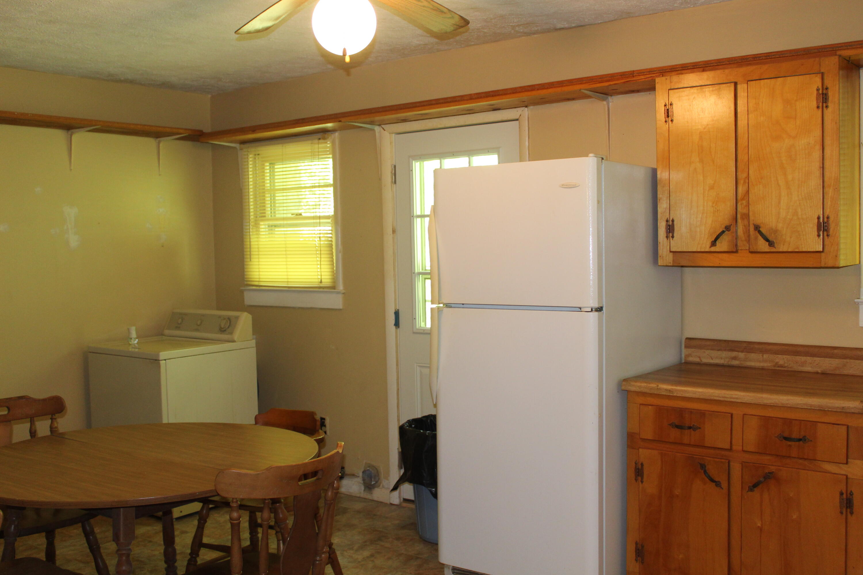 3532 Left Poor Valley Road Jonesville, VA 24263 - Photo 12 of 46 IMG_2821