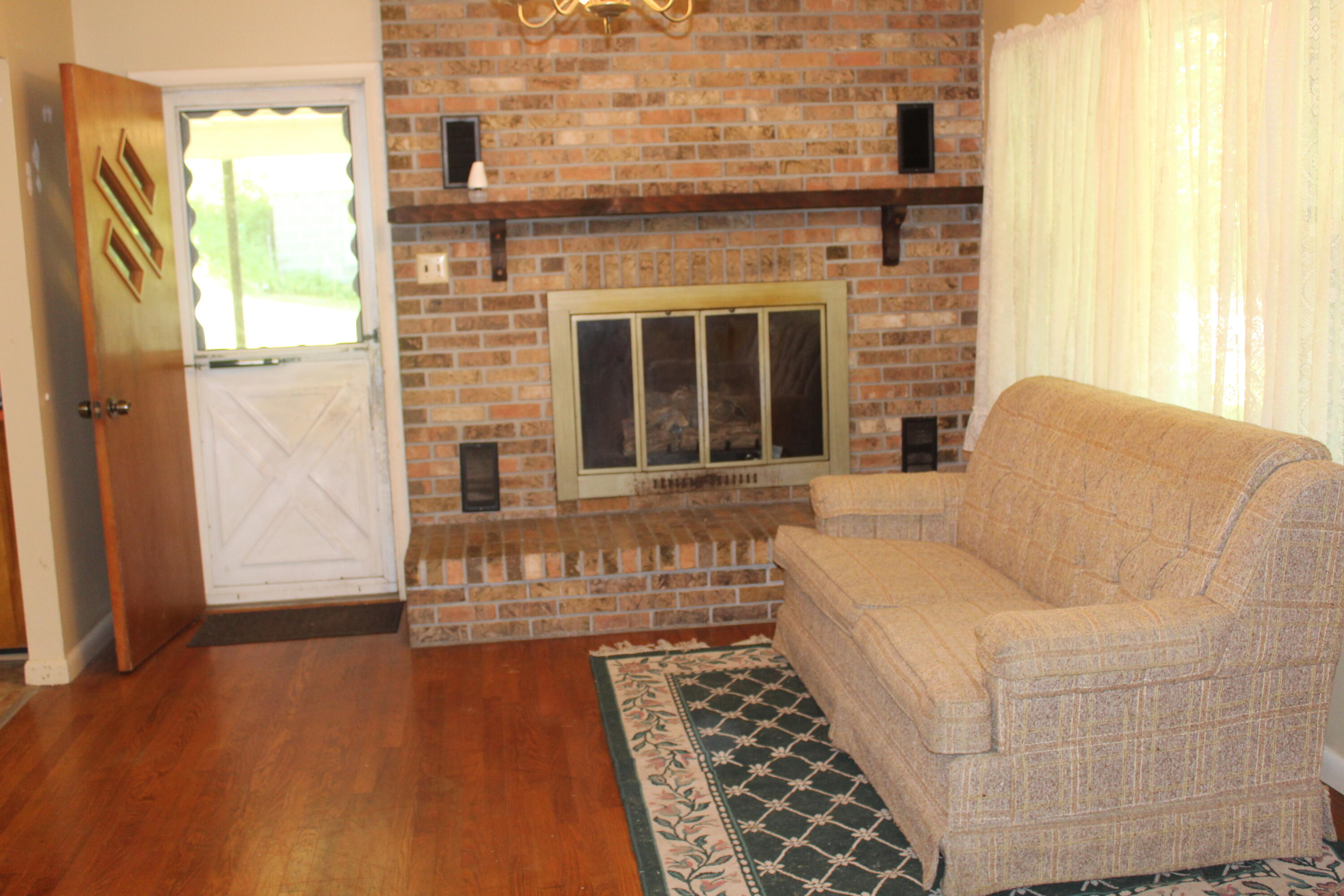 3532 Left Poor Valley Road Jonesville, VA 24263 - Photo 8 of 46 IMG_2807