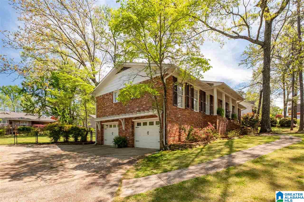 3333 Chartwell Road Hoover, AL 35226 - Photo 3 of 37
