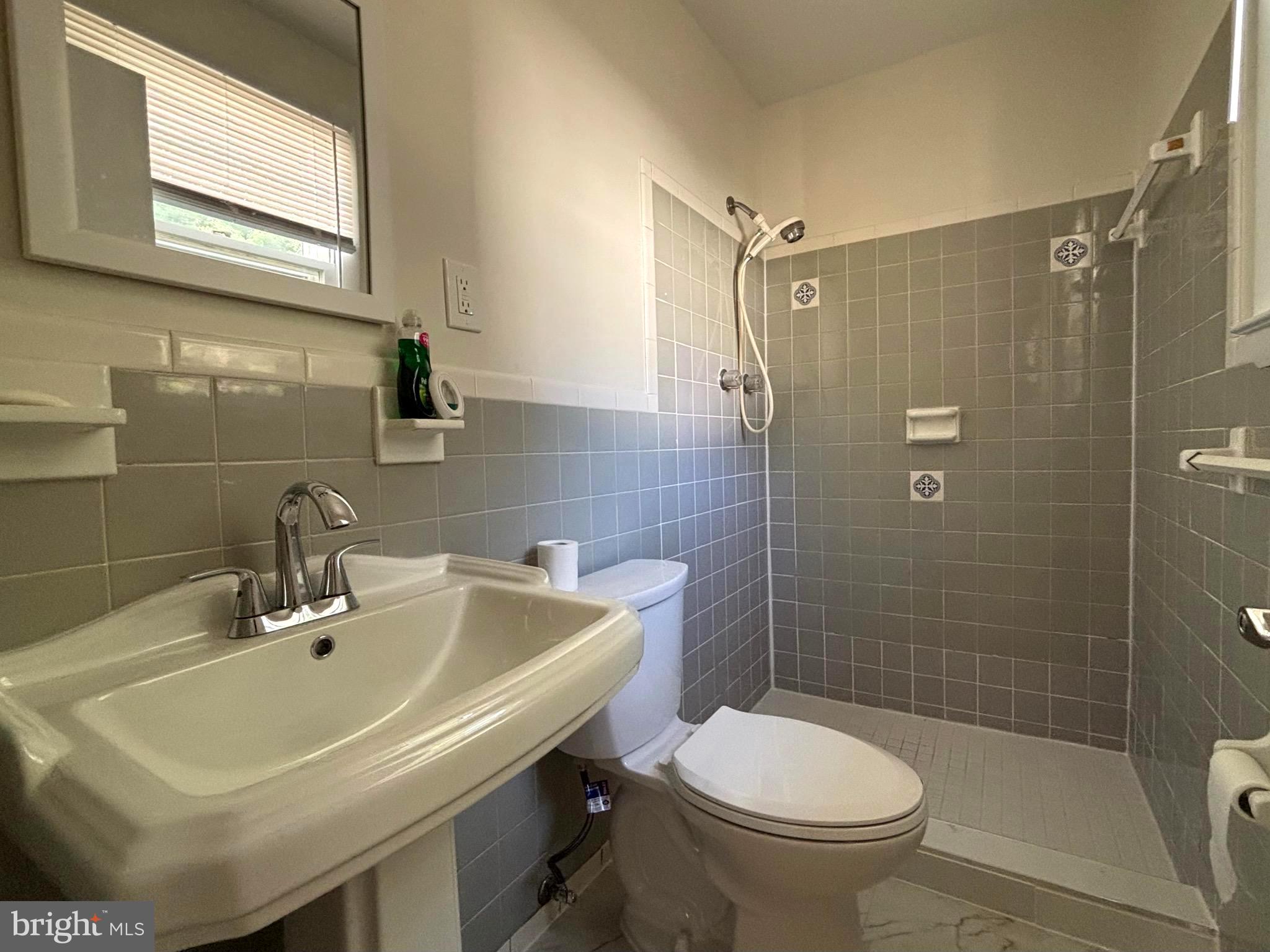 1701 Rhodesia Avenue Fort Washington, MD 20744 - Photo 28 of 42 Bedroom 4 Full Bath