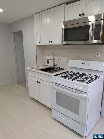 $2,250 | 89 West Englewood Avenue, Unit 1, Englewood, NJ 07631