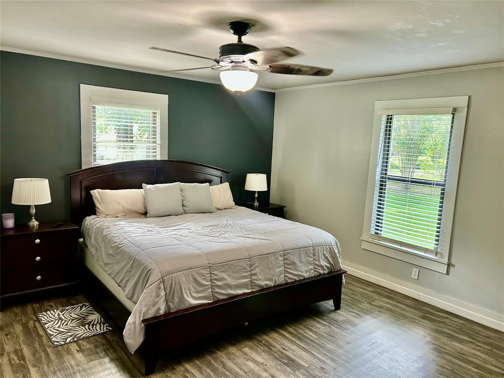 814 Spring Street Springhill, LA 71075 - Photo 6 of 12 Primary Bedroom