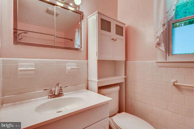 9827 Forge Park Road Perry Hall, MD 21128 - Photo 13 of 28 Gallery Image 13