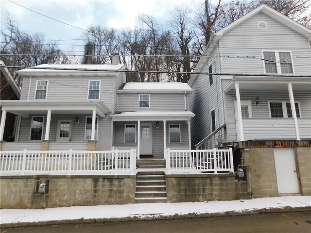 $25,500 | 215 4th Street, Fayette City, PA 15438