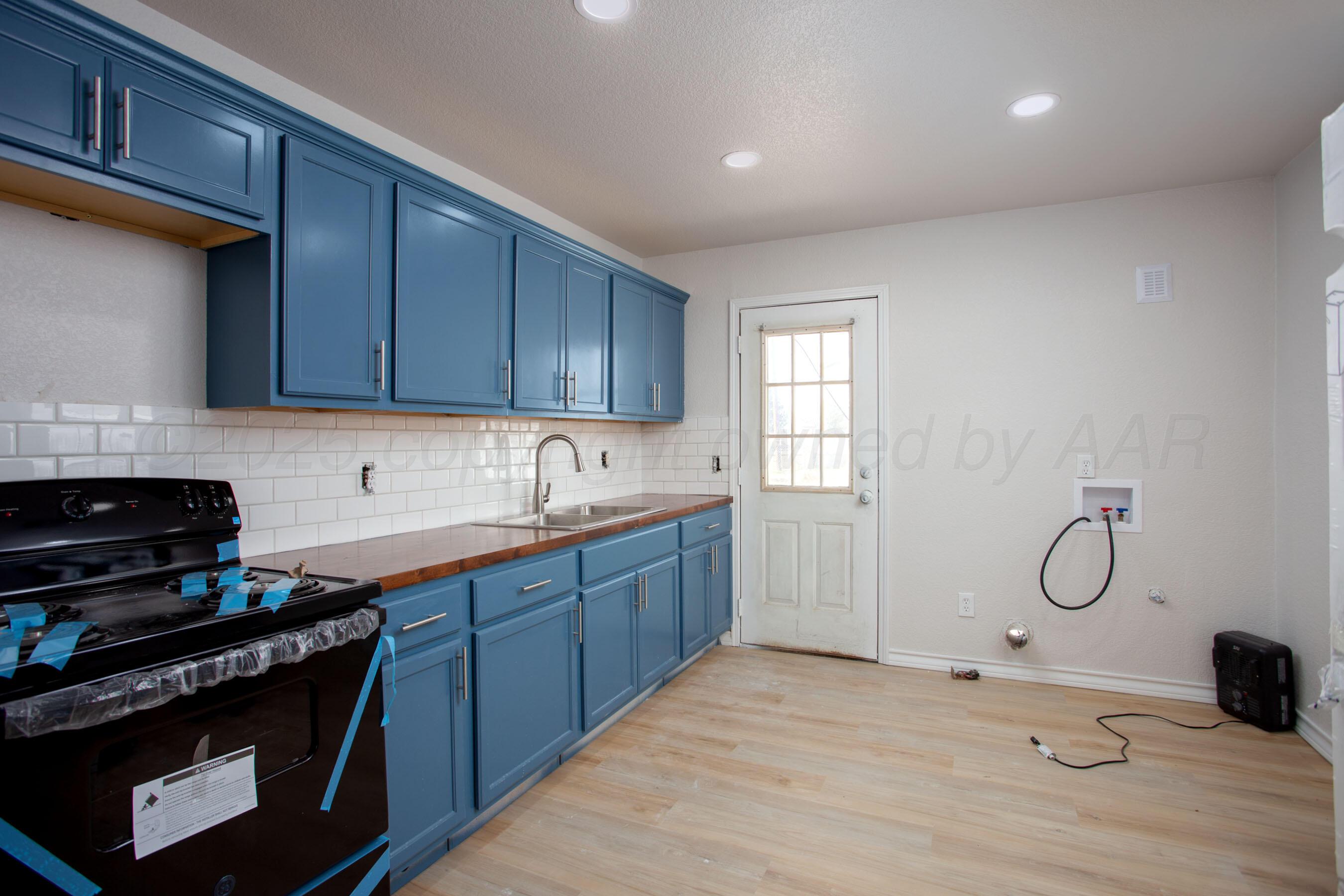 1720 South Highland Street Amarillo, TX 79103 - Photo 1 of 15 16