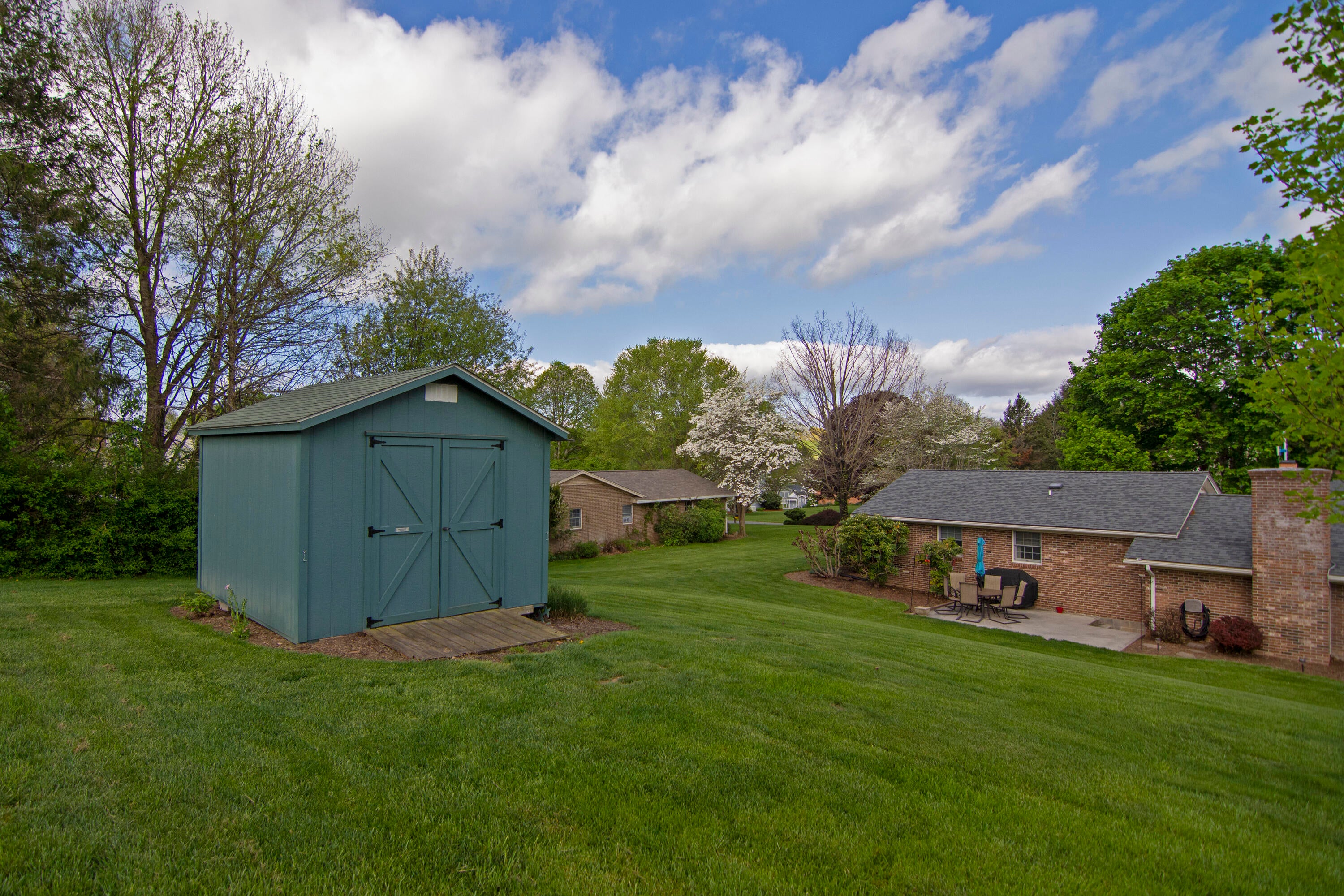 230 Rader Road Lewisburg, WV 24901 - Photo 7 of 46 Gallery Image 7