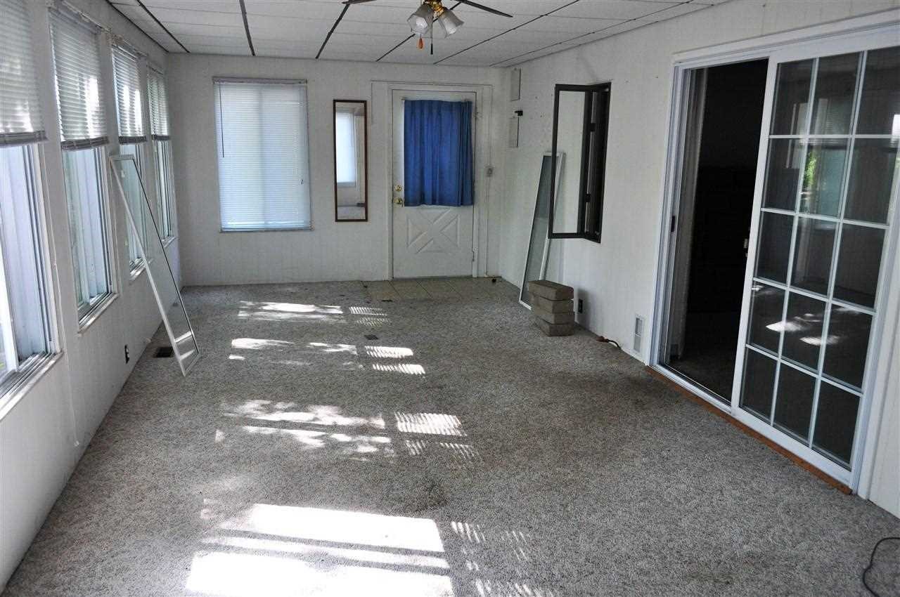 8430 North Seymour Road Flushing, MI 48433 - Photo 9 of 27 21494529-8.JPG