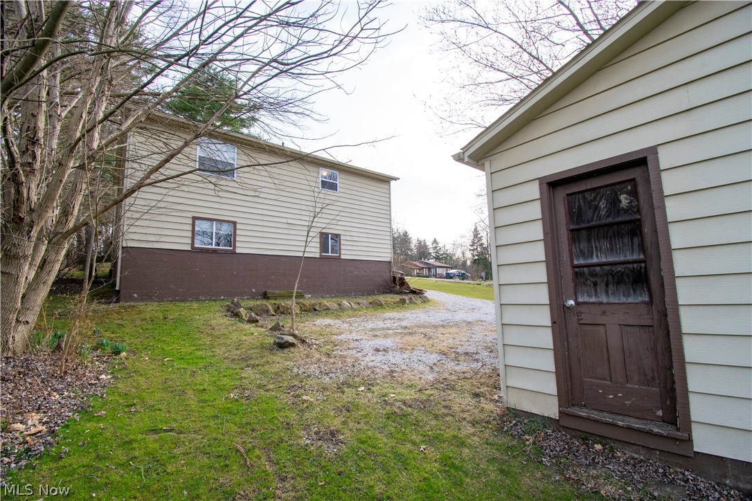 1583-1585 Faye Road Akron, OH 44306 - Photo 20 of 21 Gallery Image 20