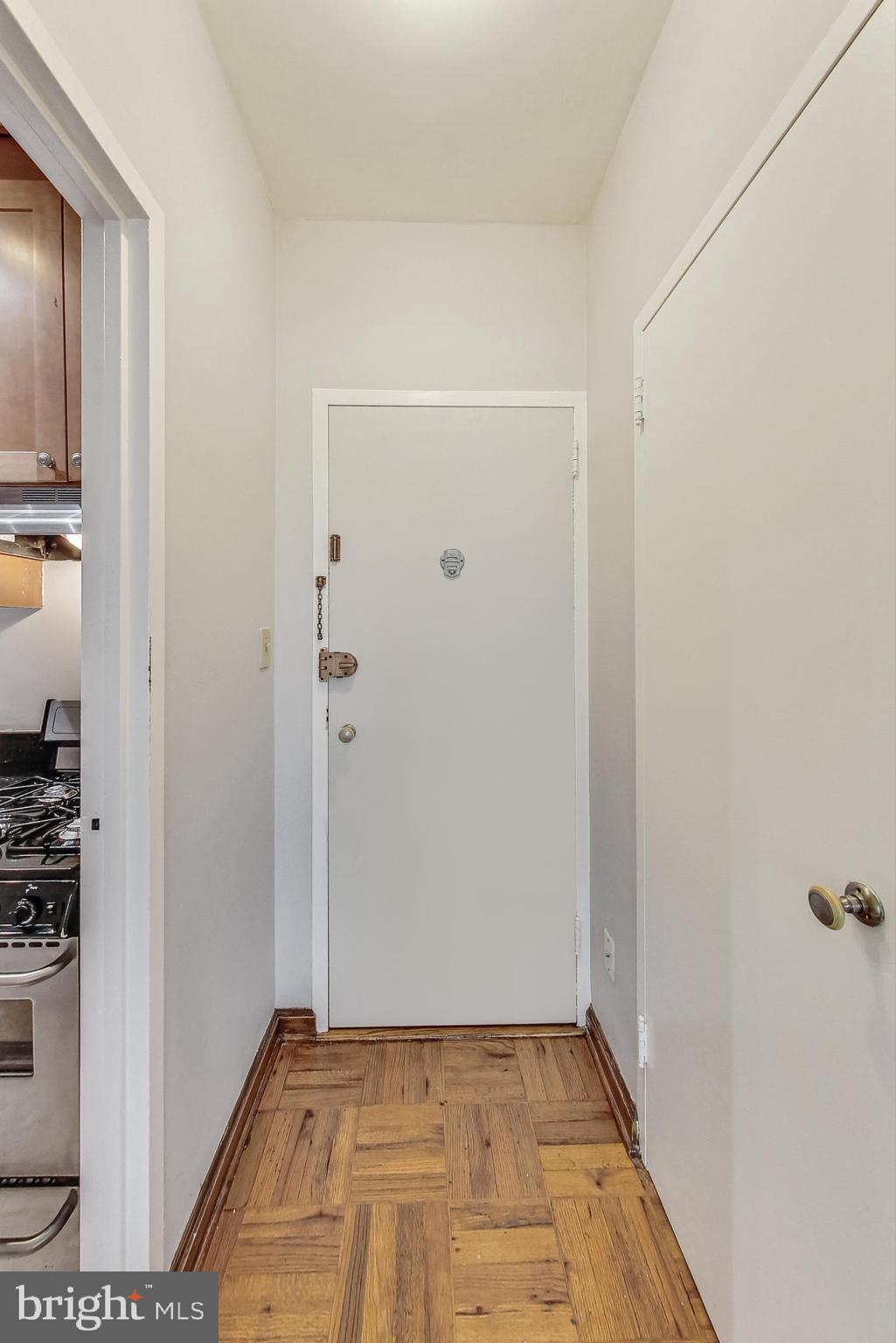 1 Scott Circle Northwest, Unit 711 Washington, DC 20036 - Photo 12 of 34