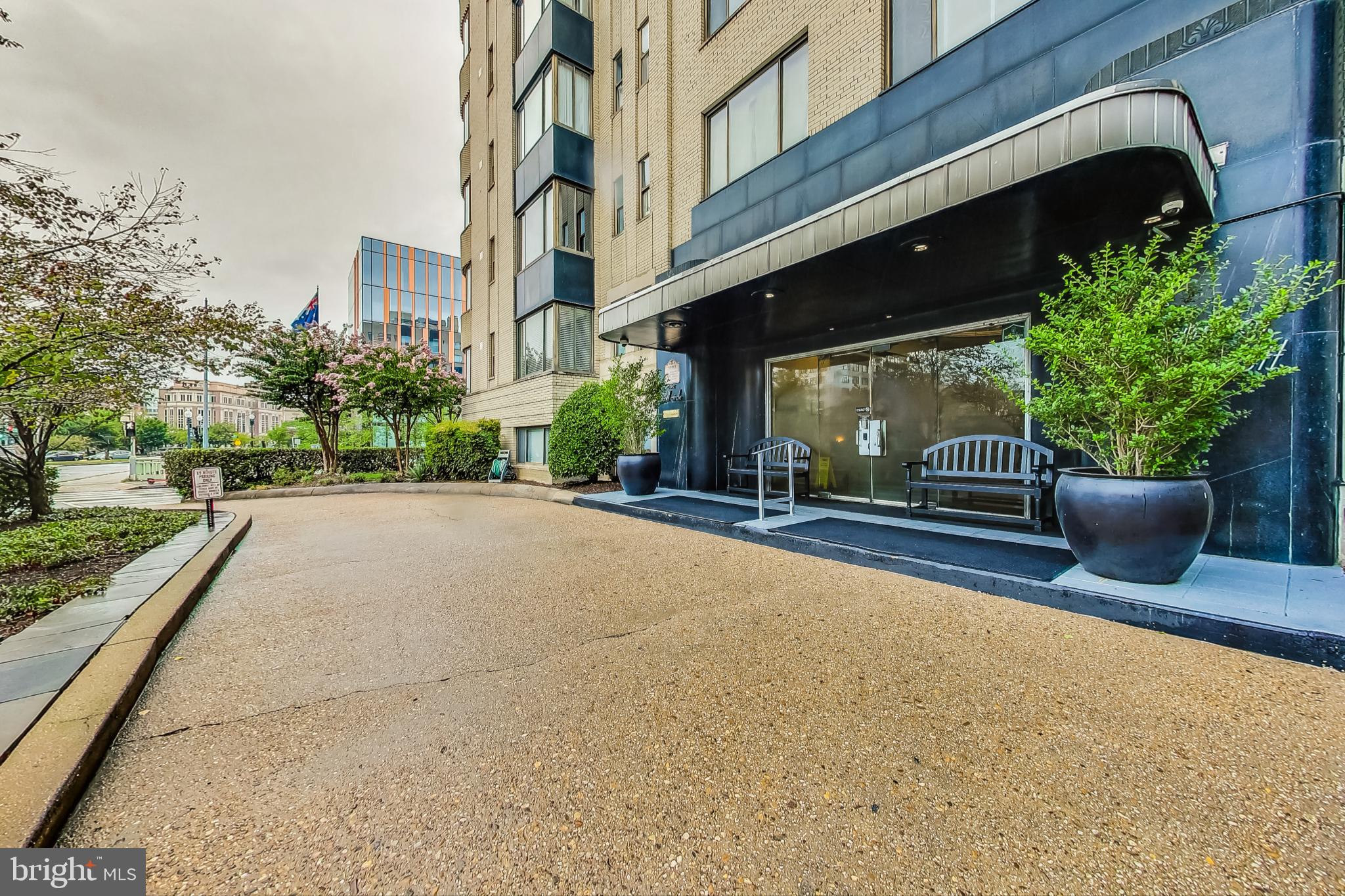 1 Scott Circle Northwest, Unit 711 Washington, DC 20036 - Photo 32 of 34