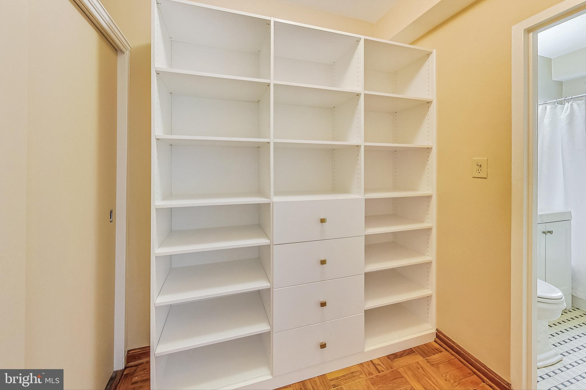 1 Scott Circle Northwest, Unit 711 Washington, DC 20036 - Photo 10 of 34