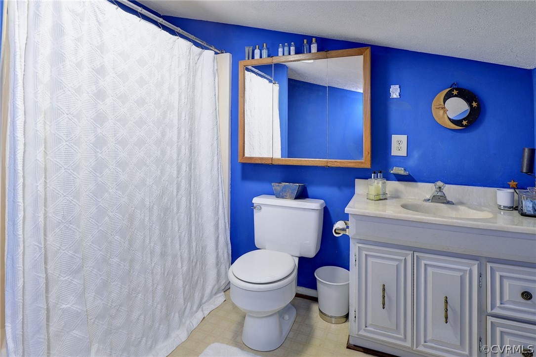 207 Stonehouse Road Williamsburg, VA 23188 - Photo 35 of 46 Bonus or 5th bedroom full bathroom