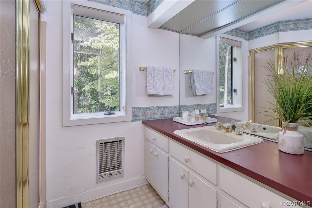 207 Stonehouse Road Williamsburg, VA 23188 - Photo 37 of 46 2nd floor primary bedroom full bath