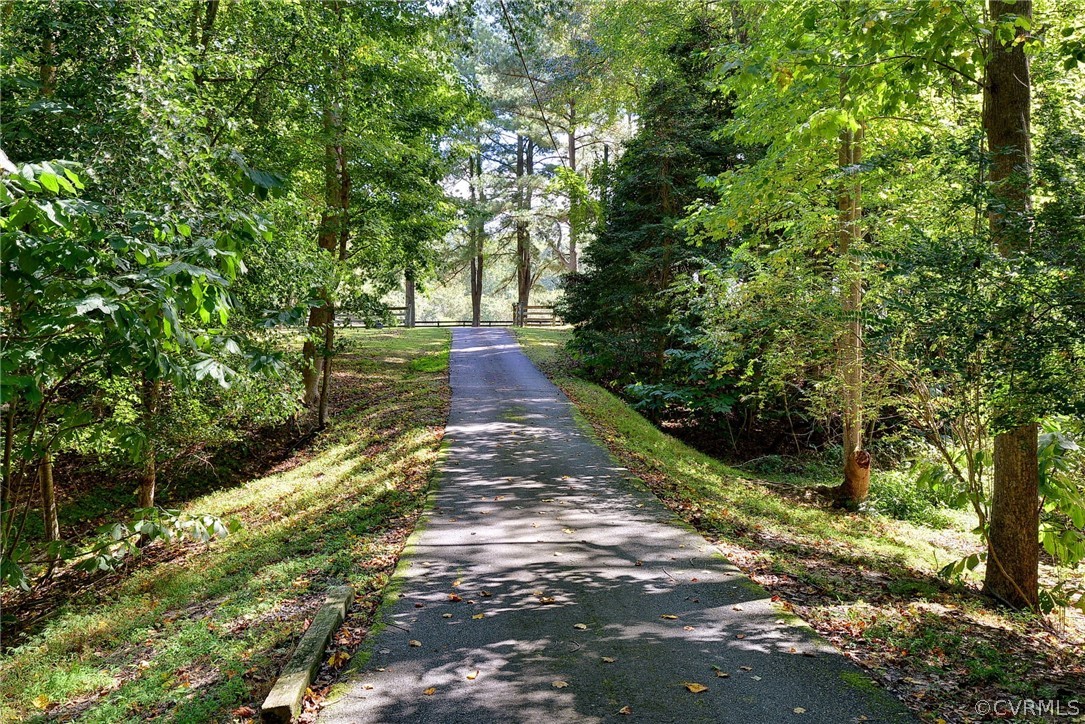 207 Stonehouse Road Williamsburg, VA 23188 - Photo 44 of 46 Tranquil drive out