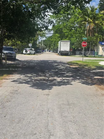 $2,350 | 6231 Northeast 1st Avenue, Unit 2, Miami, FL 33138