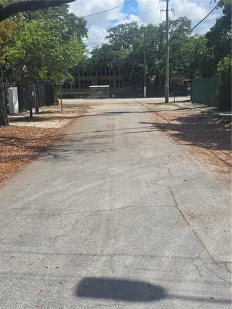 $2,350 | 6231 Northeast 1st Avenue, Unit 2, Miami, FL 33138