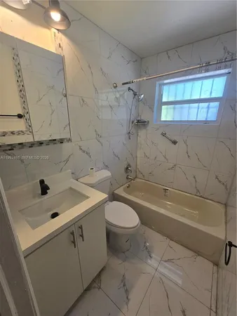 $2,350 | 6231 Northeast 1st Avenue, Unit 2, Miami, FL 33138