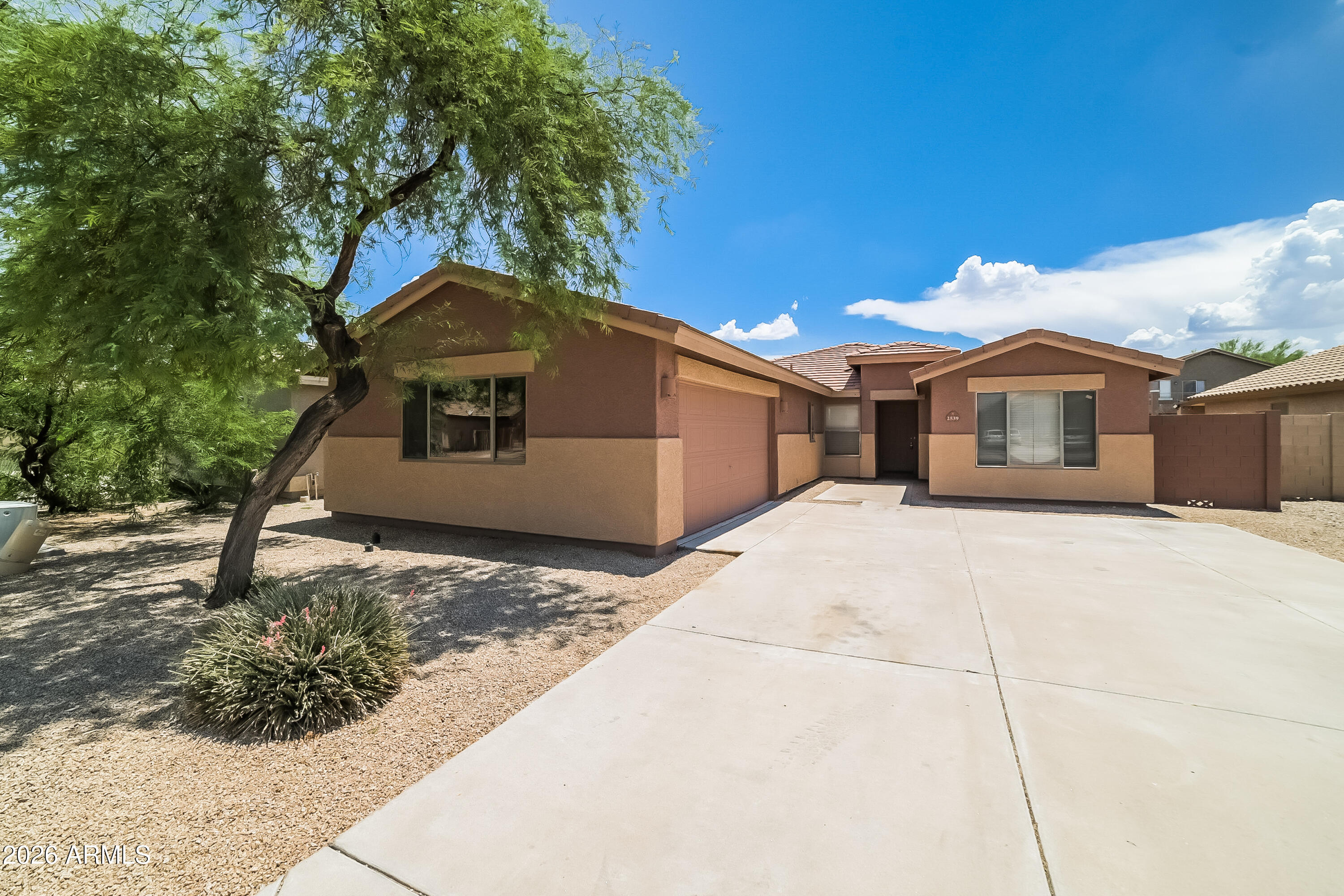 2539 West Maldonado Road Phoenix, AZ 85041 - Photo 1 of 15 1006100.2539 W MALDONADO RD - Front View