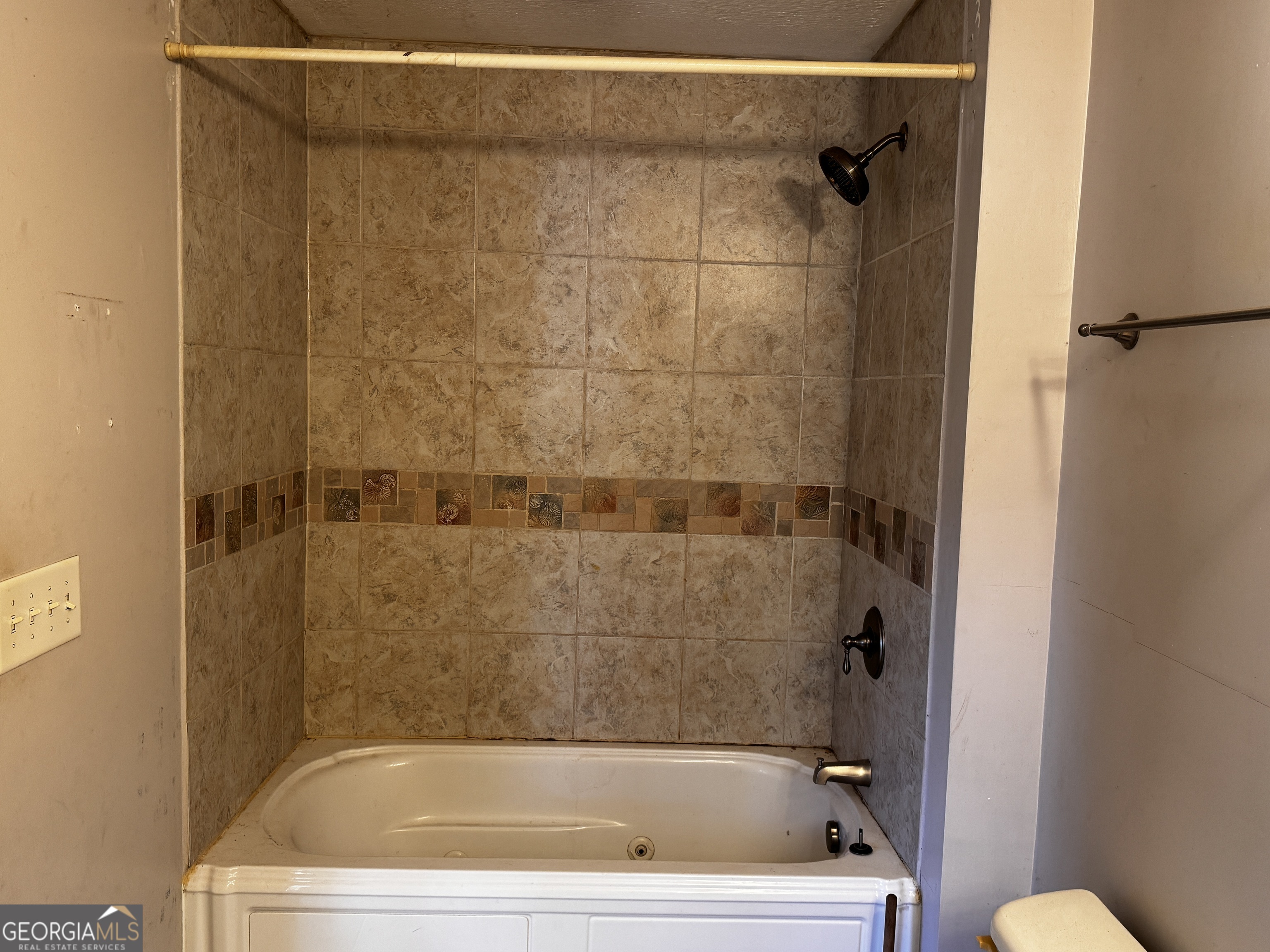 22 Ilene Drive Cleveland, GA 30528 - Photo 28 of 53 a bathroom with a bath tub and a shower