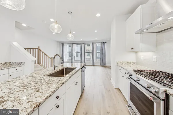 $785,000 | 5038 Oakmoore Drive, Rockville, MD 20852