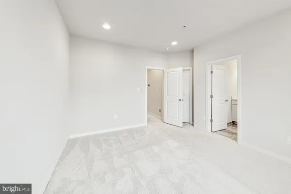 $785,000 | 5038 Oakmoore Drive, Rockville, MD 20852
