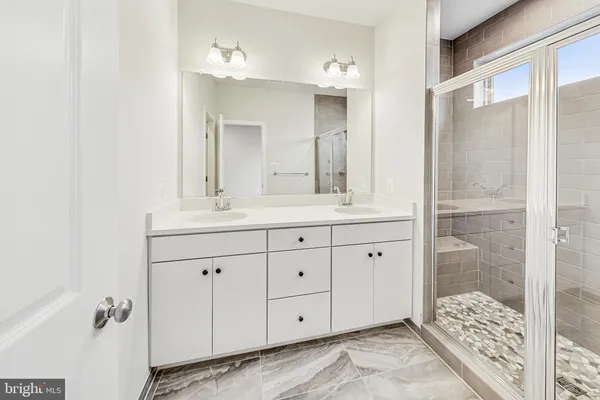$785,000 | 5038 Oakmoore Drive, Rockville, MD 20852