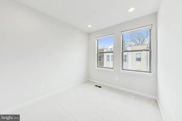 $785,000 | 5038 Oakmoore Drive, Rockville, MD 20852