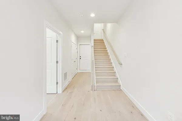 $785,000 | 5038 Oakmoore Drive, Rockville, MD 20852