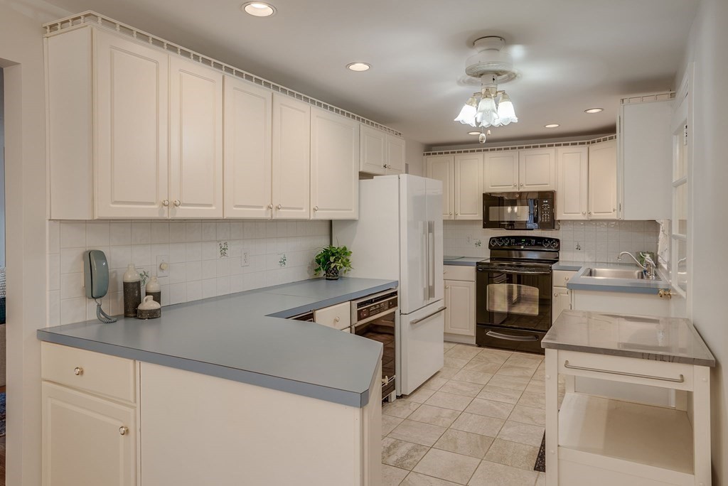 245 North Road Bedford, MA 01730 - Photo 9 of 28 Gallery Image 9