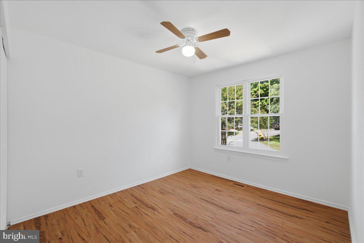 10598 Reed's Landing Circle Burke, VA 22015 - Photo 24 of 37
