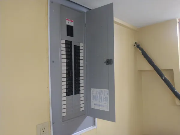 $170,500 | 1201 North 6th Street, Niles, MI 49120