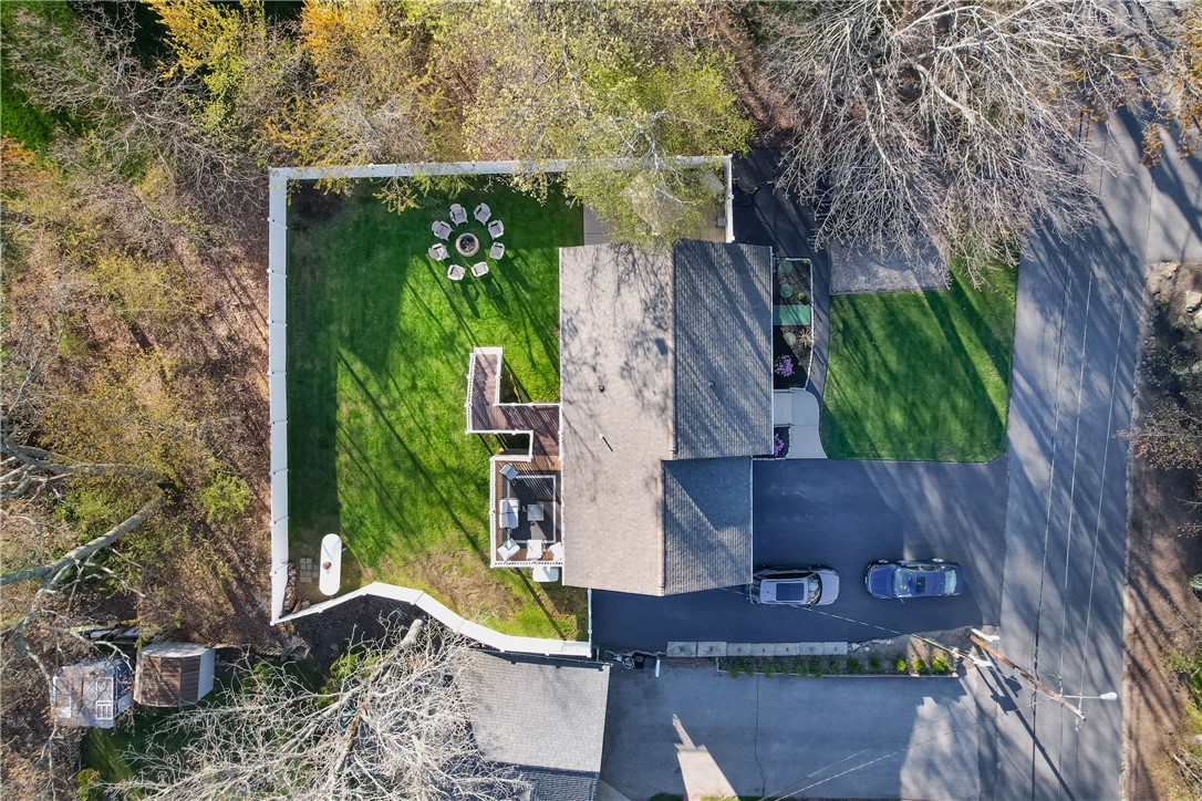 136 Bishop Hill Road Johnston, RI 02919 - Photo 8 of 29