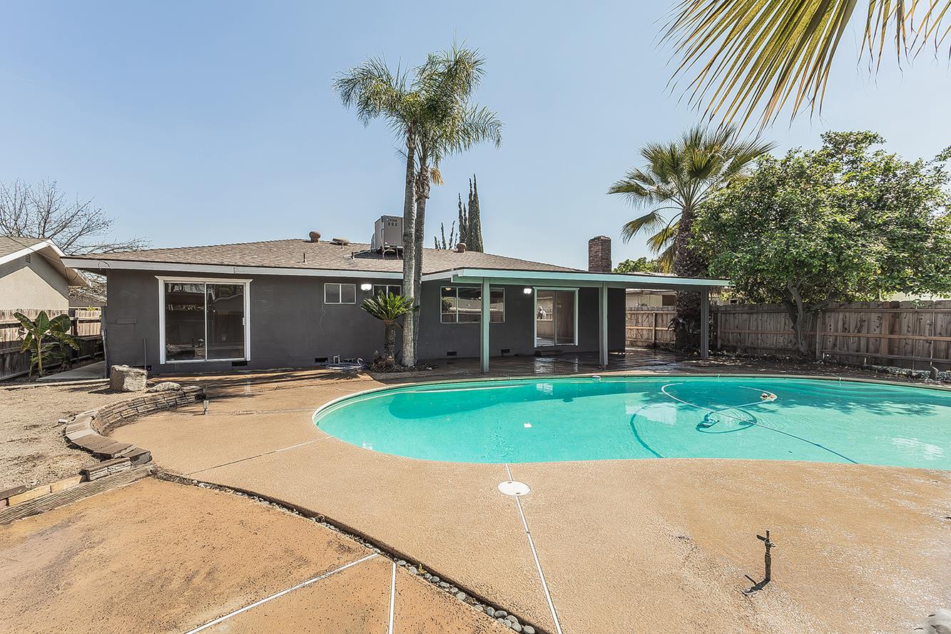 1375 South Cyrier Avenue Reedley, CA 93654 - Photo 28 of 34 a front view of house with yard and outdoor seating