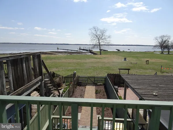 $2,700 | 213 East 2nd Street, New Castle, DE 19720