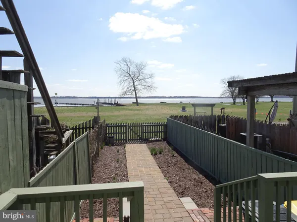 $2,700 | 213 East 2nd Street, New Castle, DE 19720