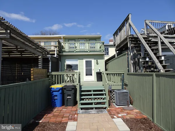 $2,700 | 213 East 2nd Street, New Castle, DE 19720