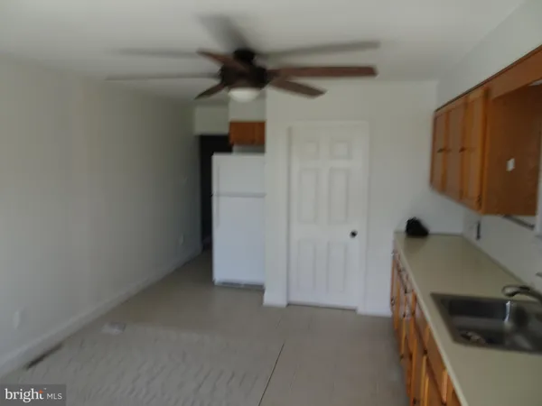 $2,700 | 213 East 2nd Street, New Castle, DE 19720