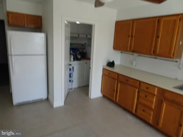 $2,700 | 213 East 2nd Street, New Castle, DE 19720