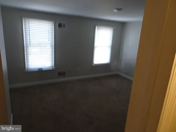 $2,700 | 213 East 2nd Street, New Castle, DE 19720