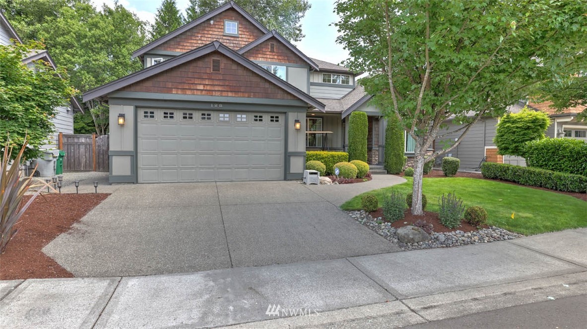 128 Ilwaco Place Southeast Renton, WA 98059 - Photo 3 of 40